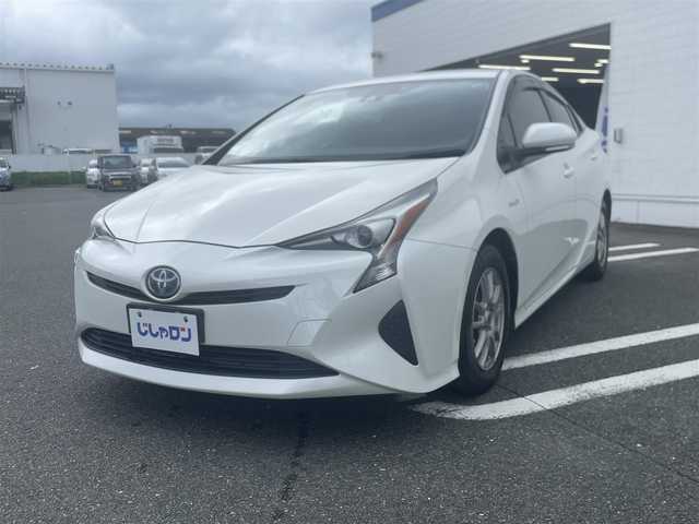 トヨタ プリウス S 熊本県 2016(平28)年 10.9万km ホワイトパールクリスタルシャイン (株)IDOMが運営する【じしゃロン熊本店】の自社ローン専用車両になりますこちらは現金またはオートローンご利用時の価格です。自社ローンご希望の方は別途その旨お申付け下さい/純正ナビ　/バックカメラ　/クルーズコントロール　/ビルトインＥＴＣ　/レーンキープアシスト　/オートハイビーム　/ＬＥＤヘッドライト　/プッシュスタート　/スマートキー　/Ｗ＋サイドエアバッグ　/カーテンエアバッグ