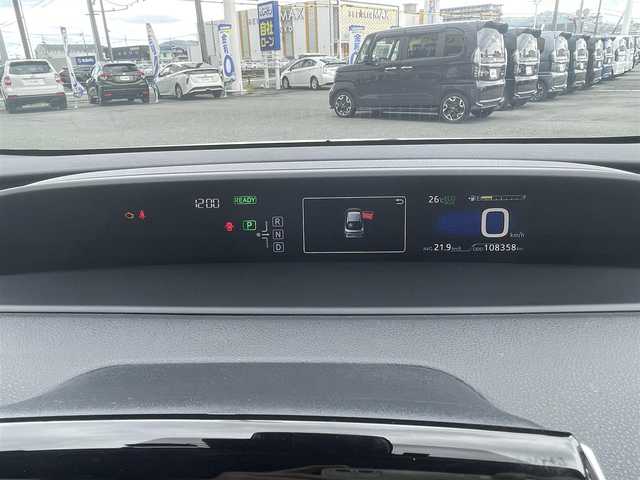 トヨタ プリウス S 熊本県 2016(平28)年 10.9万km ホワイトパールクリスタルシャイン (株)IDOMが運営する【じしゃロン熊本店】の自社ローン専用車両になりますこちらは現金またはオートローンご利用時の価格です。自社ローンご希望の方は別途その旨お申付け下さい/純正ナビ　/バックカメラ　/クルーズコントロール　/ビルトインＥＴＣ　/レーンキープアシスト　/オートハイビーム　/ＬＥＤヘッドライト　/プッシュスタート　/スマートキー　/Ｗ＋サイドエアバッグ　/カーテンエアバッグ
