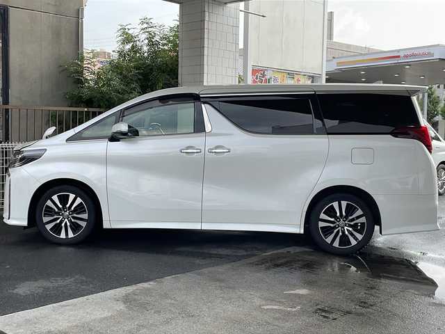 トヨタ アルファード S Cパッケージ 京都府 2020(令2)年 10.2万km ホワイトパールクリスタルシャイン 純正ＳＤナビ　/フルセグＴＶ/テレビキャンセラー　/Bluetooth/Miracast/CD/DVD再生機能有/USB/トヨタセーフティセンス　/禁煙車　/バックカメラ/フリップダウンモニター/（V12T-R68C)　/デジタルインナーミラー　/ウィンカーミラー/電動格納ミラー　/前後コーナーセンサー　/ＢＳＭ　/３眼ＬＥＤ　/オートライト/オートマチックハイビーム/クルコン追従有　/ポジションメモリー/前席＋2列目パワーシート/前席シートヒーター/エアシート/ハンドルヒーター/デュアルエアコン/オットマン/ウォークスルー/サンシェード/ETC/横滑り防止装置/レーンキープアシスト/盗難防止装置/Wサイドエアバッグ/カーテンエアバッグ