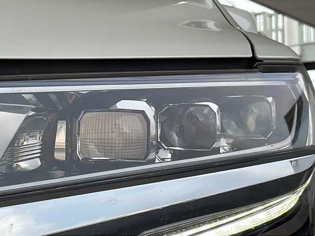 トヨタ アルファード S Cパッケージ 京都府 2020(令2)年 10.2万km ホワイトパールクリスタルシャイン 純正ＳＤナビ　/フルセグＴＶ/テレビキャンセラー　/Bluetooth/Miracast/CD/DVD再生機能有/USB/トヨタセーフティセンス　/禁煙車　/バックカメラ/フリップダウンモニター/（V12T-R68C)　/デジタルインナーミラー　/ウィンカーミラー/電動格納ミラー　/前後コーナーセンサー　/ＢＳＭ　/３眼ＬＥＤ　/オートライト/オートマチックハイビーム/クルコン追従有　/ポジションメモリー/前席＋2列目パワーシート/前席シートヒーター/エアシート/ハンドルヒーター/デュアルエアコン/オットマン/ウォークスルー/サンシェード/ETC/横滑り防止装置/レーンキープアシスト/盗難防止装置/Wサイドエアバッグ/カーテンエアバッグ