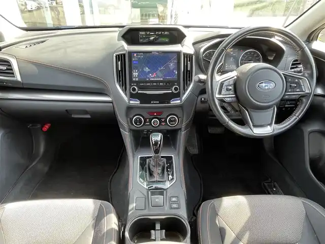 スバル インプレッサ ＸＶ 2．0i－L アイサイト 道央・札幌 2018(平30)年 8.2万km クリスタルブラックシリカ ・４WD/・アイサイト/・寒冷地仕様/・純正ナビ/　CD＆BT＆USB＆TV/・バックカメラ/・レーンキープアシスト/・レーダークルーズコントロール/・ブラインドスポットモニター/・前後ドライブレコーダー/・X-MODE/・ヒルディセントコントロール/・オートエアコン/・オートライト/・アイドリングストップ/・ETC/・MT付きAT/・パドルシフト/・プッシュスタート/・スマートキー/・純正AW＆冬タイヤ積込/・電動格納ミラー/・純正フロアマット/・ドアバイザー/・ウィンカーミラー/・フォグライト/・スペアキー