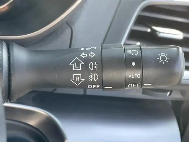 スバル インプレッサ ＸＶ 2．0i－L アイサイト 道央・札幌 2018(平30)年 8.2万km クリスタルブラックシリカ ・４WD/・アイサイト/・寒冷地仕様/・純正ナビ/　CD＆BT＆USB＆TV/・バックカメラ/・レーンキープアシスト/・レーダークルーズコントロール/・ブラインドスポットモニター/・前後ドライブレコーダー/・X-MODE/・ヒルディセントコントロール/・オートエアコン/・オートライト/・アイドリングストップ/・ETC/・MT付きAT/・パドルシフト/・プッシュスタート/・スマートキー/・純正AW＆冬タイヤ積込/・電動格納ミラー/・純正フロアマット/・ドアバイザー/・ウィンカーミラー/・フォグライト/・スペアキー