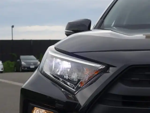 トヨタ ＲＡＶ４ アドベンチャー 山形県 2020(令2)年 9.1万km アティチュードブラックマイカ 4WD/衝突被害軽減システム/純正SDナビ/　　【CD DVD BT フルセグ USB MSV】/バックカメラ/レーダークルーズコントロール/LEDオートヘッドライト/ブラックソフトレザーシート/パワーシート/シートエアコン/シートヒーター/純正19インチアルミホイール/ルームミラー型ドライブレコーダー/ステアリングスイッチ/MTモード付AT/電動格納ウィンカーミラー/フォグランプ/スマートキー×2/ETC