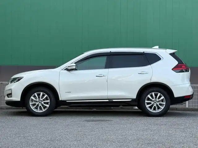 日産 エクストレイル ハイブリッド 20Xi 千葉県 2018(平30)年 7.7万km ブリリアントホワイトパール 純正SDナビ/(フルセグTV/CD/DVD/Bluetooth)/レーダークルーズコントロール/全周囲カメラ/ドライブレコーダー　前/デジタルインナーミラー/前後コーナーセンサー/ETC/純正フロアマット/純正アルミホイール/純正LEDヘッドライト/レーンキープアシスト/オートライト/スマートキー/プッシュエンジンスタート
