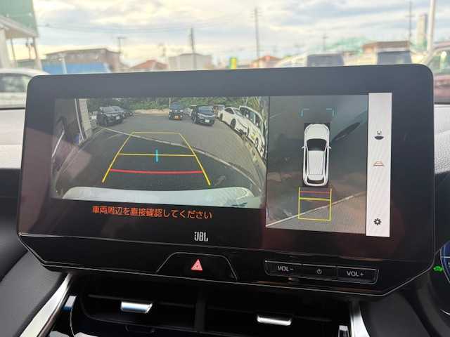 トヨタ ハリアー ハイブリッド Z レザーパッケージ 大阪府 2023(令5)年 6万km プラチナホワイトパールマイカ 純正12.3インチディスプレイオーディオ/JBLプレミアムサウンド/レーダークルーズコントロール/ブラインドスポットモニター/衝突被害軽減システム/横滑り防止装置/レーンキープアシスト/コーナーセンサー/ヘッドアップディスプレイ/シートヒーター/エアシーター/電動リアゲート/デジタルインナーミラー/ビルトインETC2.0/ドライブレコーダー/純正AW（19inch)/純正フロアマット/純正LEDライト/オートマチックハイビーム