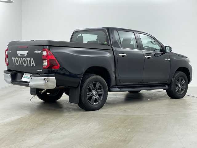 トヨタ ハイラックス Z 道央・札幌 2021(令3)年 3.3万km アティチュードブラックマイカ ・4WD/・社外ナビ&CD&DVD&B&SD&USB&TV/・バックカメラ/・トヨタセーフティセンス/・レーダークルーズコントロール/・コーナーセンサー/・車線逸脱警報/・アイドリングストップ/・横滑り防止装置/・ダウンヒルアシストコントロール/・ETC/・ステアリングスイッチ/・純正フロアマット/・LEDヘッドライト/・オートライト/・スマートキー/・社外AW冬タイヤ積込/・取扱説明書