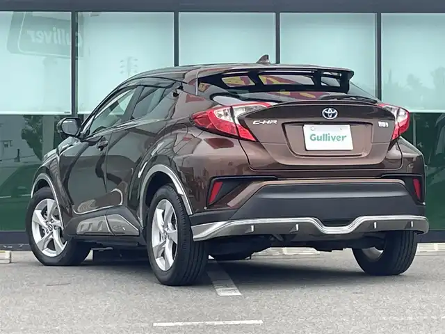 トヨタ Ｃ－ＨＲ S 和歌山県 2016(平28)年 7.4万km ダークブラウンマイカメタリック 純正ナビ/フルセグTV/（AM/FM/CD/DVD/Bluetooth）/バックカメラ/衝突軽減ブレーキ/横滑り防止機能/レーンキープアシスト/レーダークルーズコントロール/電動パーキング/オートホールド/100V電源/LEDヘッドライト/オートライト/オートマチックハイビーム/ビルトインETC/ドライブレコーダー/純正フロアマット/プッシュスタート/スマートキー