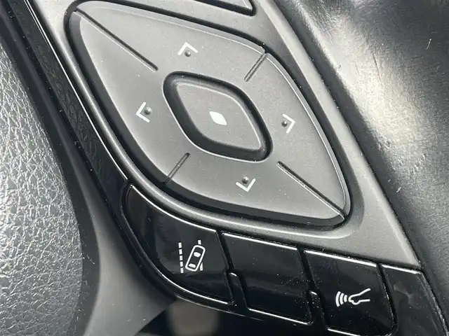 トヨタ Ｃ－ＨＲ S 和歌山県 2016(平28)年 7.4万km ダークブラウンマイカメタリック 純正ナビ/フルセグTV/（AM/FM/CD/DVD/Bluetooth）/バックカメラ/衝突軽減ブレーキ/横滑り防止機能/レーンキープアシスト/レーダークルーズコントロール/電動パーキング/オートホールド/100V電源/LEDヘッドライト/オートライト/オートマチックハイビーム/ビルトインETC/ドライブレコーダー/純正フロアマット/プッシュスタート/スマートキー