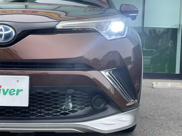 トヨタ Ｃ－ＨＲ S 和歌山県 2016(平28)年 7.4万km ダークブラウンマイカメタリック 純正ナビ/フルセグTV/（AM/FM/CD/DVD/Bluetooth）/バックカメラ/衝突軽減ブレーキ/横滑り防止機能/レーンキープアシスト/レーダークルーズコントロール/電動パーキング/オートホールド/100V電源/LEDヘッドライト/オートライト/オートマチックハイビーム/ビルトインETC/ドライブレコーダー/純正フロアマット/プッシュスタート/スマートキー