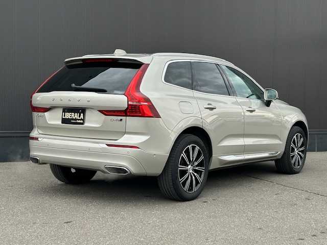 ボルボ ＸＣ６０ D4 AWD インスクリプション 道東・釧路十勝 2018(平30)年 6.1万km ルミナスサンドメタリック ４WD/harman/kardon/純正HDDナビ/CD/BT/USB/フルセグ/360°ビューカメラ/ETC/ドライブレコーダー/ヘッドアップディスプレイ/City Safety（衝突回避・被害軽減ブレーキシステム）/レーンキーピングエイド/ブラインドスポットインフォメーション/アダプティブクルーズコントロール/サイドウインカー内蔵電動リトラクタブル・ドアミラー/パークアシストパイロット/パーフォレーテッド・ファインナッパレザーシート/全席シートヒーター/前席パワーシート/前席ベンチレーション/ステアリングヒーター/パワーバックドア/純正19インチAW/純正フロアマット