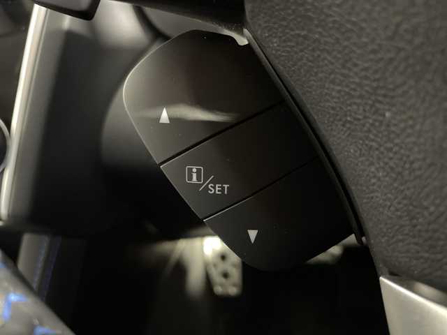 スバル レヴォーグ 1．6GT－S アイサイト 神奈川県 2014(平26)年 3.7万km ダークグレーメタリック 純正7型SDナビゲーション【CN-R300D】/CD/DVD/Bluetooth/SD/DTV/HDMI)/バックカメラ/EyeSight/・レーダークルーズコントロール/・リヤビークルディテクション/・アイサイトアシストモニター/・プリクラッシュブレーキ/・ＡＴ誤発進抑制制御/・レーンキープアシスト/純正18インチアルミホイール/D/N席パワーシート/ステアリングスイッチ/パドルシフト/LEDヘッドライト/オートライト/フォグ/リアフォグ/純正フロアマット/ETC/保証書/スペアキー