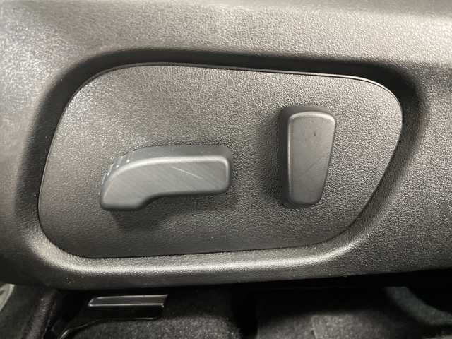 スバル レヴォーグ 1．6GT－S アイサイト 神奈川県 2014(平26)年 3.7万km ダークグレーメタリック 純正7型SDナビゲーション【CN-R300D】/CD/DVD/Bluetooth/SD/DTV/HDMI)/バックカメラ/EyeSight/・レーダークルーズコントロール/・リヤビークルディテクション/・アイサイトアシストモニター/・プリクラッシュブレーキ/・ＡＴ誤発進抑制制御/・レーンキープアシスト/純正18インチアルミホイール/D/N席パワーシート/ステアリングスイッチ/パドルシフト/LEDヘッドライト/オートライト/フォグ/リアフォグ/純正フロアマット/ETC/保証書/スペアキー