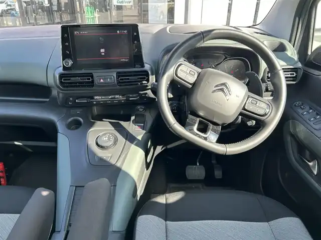 シトロエン ベルランゴ シャイン ブルーHDi XTRパック 大阪府 2022(令4)年 1.2万km サーブル 純正ナビ/・AppleCarPlay/USB/ラジオ/主要装備/・アクティブセーフティブレーキ/・クルーズコントロール/・トラフィックサインインフォメーション/・インテリジェントハイビーム/・パーキングセンサー/・レーンキープアシスト/・トラクションコントロール/・チャイルドセーフティ/・パドルシフト/・ヘッドライトレベライザー/・ステアリングリモコン/・ドライブレコーダー/・ETC