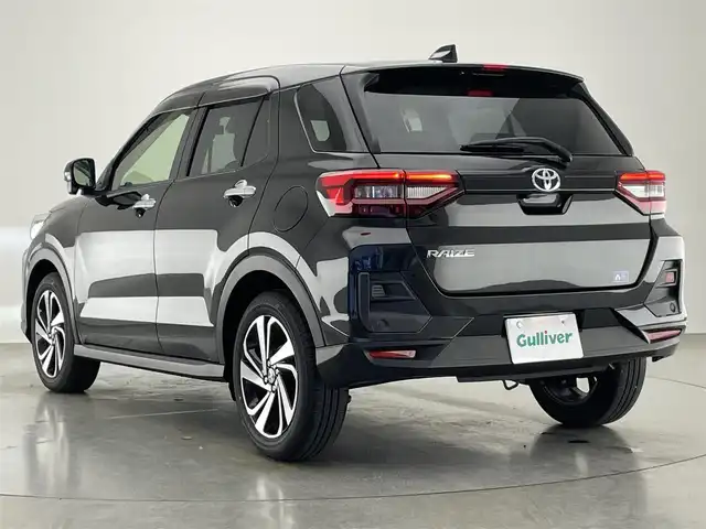 トヨタ ライズ Z 愛知県 2024(令6)年 0.6万km ブラックマイカメタリック 純正９型ナビ　全方位カメラ　シートヒーター　ＥＴＣ２．０　前後ドラレコ　ＨＤＭＩ　ＢＳＭ　スマアシ　衝突軽減　追従クルコン　ＬＥＤオートライト　コーナーセンサー　電動パーキング　純正フロアマット　禁煙