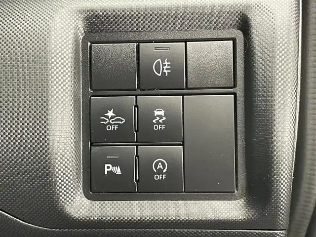 トヨタ ライズ Z 愛知県 2024(令6)年 0.6万km ブラックマイカメタリック 純正９型ナビ　全方位カメラ　シートヒーター　ＥＴＣ２．０　前後ドラレコ　ＨＤＭＩ　ＢＳＭ　スマアシ　衝突軽減　追従クルコン　ＬＥＤオートライト　コーナーセンサー　電動パーキング　純正フロアマット　禁煙