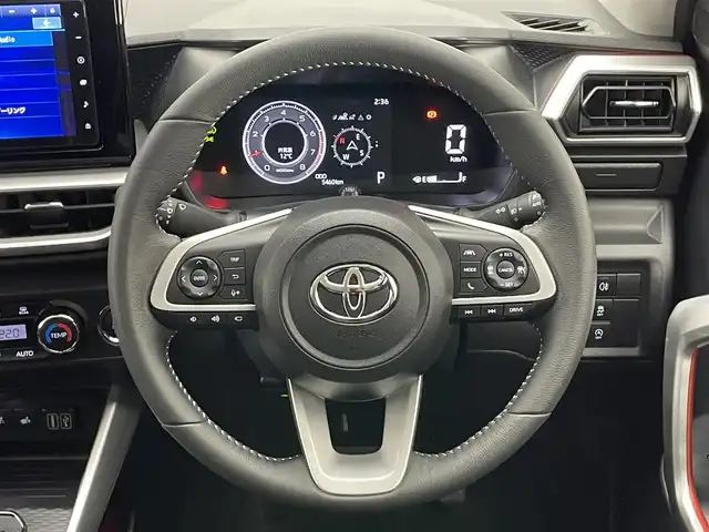 トヨタ ライズ Z 愛知県 2024(令6)年 0.6万km ブラックマイカメタリック 純正９型ナビ　全方位カメラ　シートヒーター　ＥＴＣ２．０　前後ドラレコ　ＨＤＭＩ　ＢＳＭ　スマアシ　衝突軽減　追従クルコン　ＬＥＤオートライト　コーナーセンサー　電動パーキング　純正フロアマット　禁煙