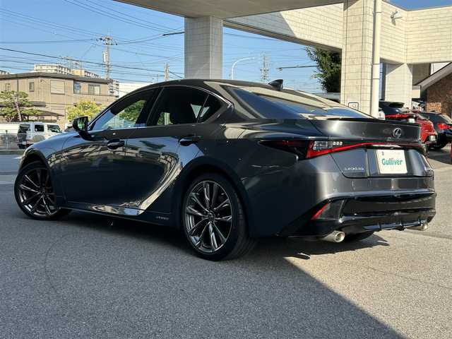 レクサス ＩＳ 300h Fスポーツ 愛知県 2021(令3)年 6.2万km ソニッククロム ワンオーナー/純正メーカーナビ/AMFM/CD/SD/USB/BT/AUX/フルセグ/全方位カメラ/ビルトインETC2.0/前後ドライブレコーダー/レザーシート/パワーシート/シートヒーター/エアーシート/メモリシート/パドルシフト/ACC/LKA/PCS/BSM/PKSA/純正19インチAW/純正フロアマット/LEDヘッドライト/オートハイビーム/保証書/取扱説明書/スペアキー