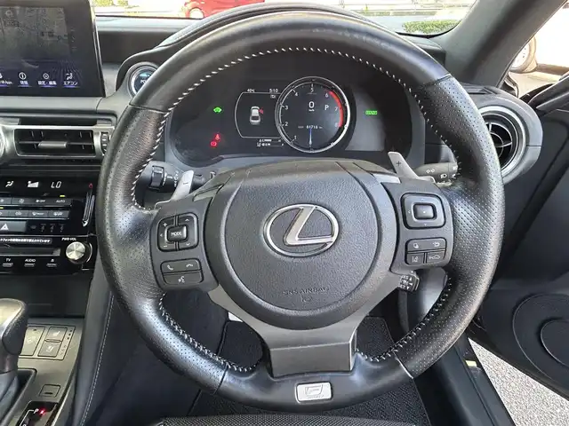 レクサス ＩＳ 300h Fスポーツ 愛知県 2021(令3)年 6.2万km ソニッククロム ワンオーナー/純正メーカーナビ/AMFM/CD/SD/USB/BT/AUX/フルセグ/全方位カメラ/ビルトインETC2.0/前後ドライブレコーダー/レザーシート/パワーシート/シートヒーター/エアーシート/メモリシート/パドルシフト/ACC/LKA/PCS/BSM/PKSA/純正19インチAW/純正フロアマット/LEDヘッドライト/オートハイビーム/保証書/取扱説明書/スペアキー