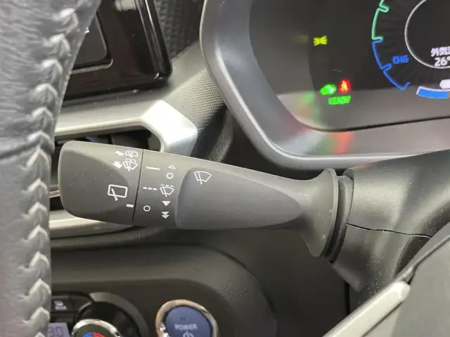 ダイハツ ロッキー プレミアム G HEV 千葉県 2022(令4)年 1.8万km グレーⅡ スマートアシスト/・衝突回避ブレーキ/・ブレーキ制御付き誤発進抑制機能（前後）/・車線逸脱警報機能/・車線逸脱抑制制御機能/・路側逸脱警報機能/・ふらつき警報/・コーナーセンサー/・アダプティブドライビングビーム/アダクティブクルーズコントロール/レーンキープアシスト/純正9インチメモリナビ/・型式：NMZN-Y72D/・CD/DVD/フルセグTV/Bluetooth/アラウンドビューモニター/バックカメラ/LEDオートヘッドライト/LEDシーケンシャルターンランプ/レザーシート/前席シートヒーター/電子パーキングブレーキ/オートブレーキホールド/ビルトインETC 2.0/純正17インチアルミホイール（ハイブリッド専用5穴）/純正フロアマット/ハイブリッド専用フロントグリル/大型フロントドアグリップ/ステアリングスイッチ/ドアバイザー/オートエアコン/プッシュスタート/禁煙車