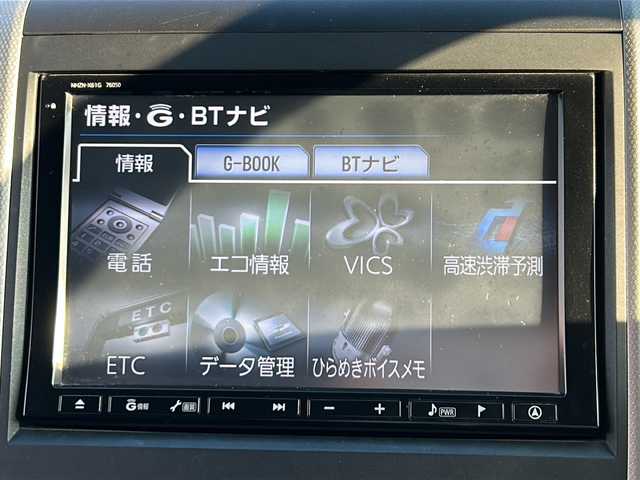 トヨタ アルファード 240S 道央・札幌 2012(平24)年 12万km ホワイトパールクリスタルシャイン /禁煙ワンオーナー//ディーラーナビ(NHZN-X61G 76050)//ワンセグTV/BT/USB/SD/CD/DVD//バックカメラ//ETC//社外エアロ//両側パワースライドドア//横滑り防止装置//シートリフター//オートライト//電動格納ミラー//ナノイー搭載エアコン//純正フロアマット//ドアバイザー//ステアリングスイッチ//革巻きコンビステアリング//プッシュスタート//クリアランスソナー//木目調パネル//革調シート(Clazzo S)//オットマン付きキャプテンシート//ECO MODE//後席ムードイルミネ//ドアカーテシランプ//フォグランプ//純正アルミ＋サマータイヤ付き(215/65/R16)//取扱説明書