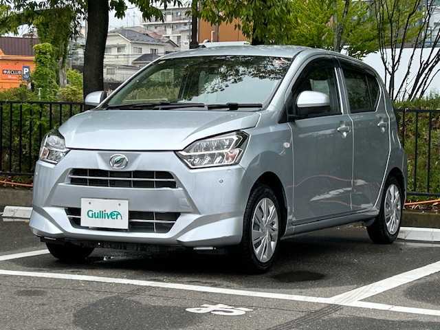 ダイハツ ミラ イース X リミテッド SAⅢ 宮城県 2020(令2)年 0.6万km ブライトシルバーメタリック 衝突被害軽減システム/ディスプレイオーディオ/バックカメラ/Bluetooth/前後コーナーセンサー/横滑り防止装置/アイドリングストップ/オートマチックハイビーム/LEDヘッドライト/純正フロアマット