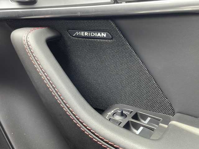 ジャガー Ｆ-ＴＹＰＥ チェッカーフラッグED コンバーチブル 石川県 2020(令2)年 0.8万km ガンＭ メーカーナビ/（BT/AppleCarPlay/HDMI)/アクティブスポーツエグゾーストシステム/MERIDIANサウンド/電動オープン/可変ウィング/コーナーセンサー/パドルシフト/純正２０インチAW/ドラレコ/バックカメラ/ETC