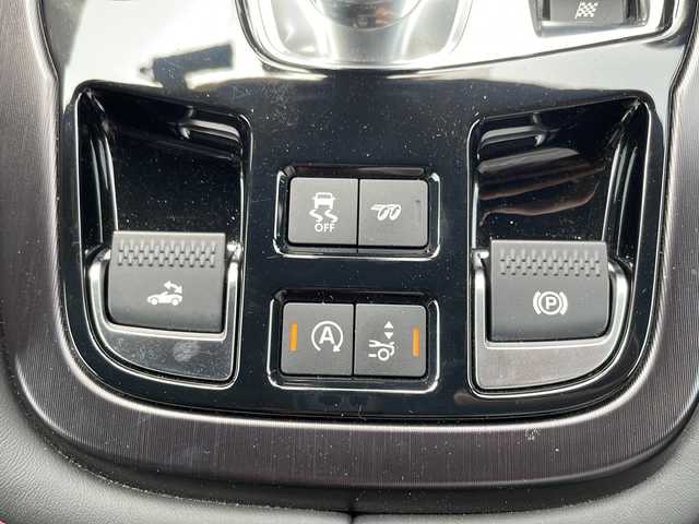 ジャガー Ｆ-ＴＹＰＥ チェッカーフラッグED コンバーチブル 石川県 2020(令2)年 0.8万km ガンＭ メーカーナビ/（BT/AppleCarPlay/HDMI)/アクティブスポーツエグゾーストシステム/MERIDIANサウンド/電動オープン/可変ウィング/コーナーセンサー/パドルシフト/純正２０インチAW/ドラレコ/バックカメラ/ETC