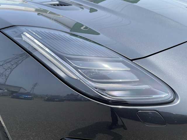 ジャガー Ｆ-ＴＹＰＥ チェッカーフラッグED コンバーチブル 兵庫県 2020(令2)年 0.8万km ガンＭ /R3-6年正規ディーラー記録簿あり//MERIDIANサウンド//タッチスクリーン//ナビ機能/（BT/USB/HDMI)//リヤカメラ//本革シート（ヒーター/クーラー）//ギヤシフトパドル//クルーズコントロール//ステアリングホイールヒーター//ステアリングスイッチ//デプロイヤブル（展開式）リヤスポイラー//アクティブエキゾースト//リヤフォグランプ//コーナーセンサー//オートLEDヘッドランプ//純正２０インチAW//純正ドライブレコーダー//ETC
