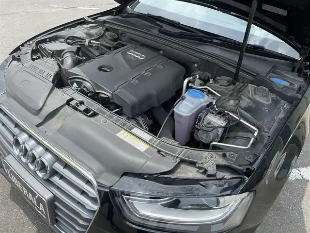アウディ Ａ４ 2．0 TFSI クワトロ 青森県 2013(平25)年 11.2万km ファントムブラックパールエフェクト /4WD/ターボ/バング&オルフセン/　サウンドシステム/レザーシート/前席シートヒーター/前席パワーシート /純正HDDナビ/　(フルセグTV/DVD)/バックカメラ/前後バンパーソナー/ACC/革巻きステア/ノブ/パドルシフト/オートライトHID/オートワイパー/ウインカーミラー /レーンアシスト/アイドリングストップ/リア5面スモークフィルム/横滑り防止機能/ミラーヒーター/前後フォグランプ/ヘットライトウオッシャー/ウインカーミラー /社外前後ドラレコ/純正フロアマット/ETC/W/サイド/カーテンエアバッグ /ABS/スマートキーx2/保証書・取説