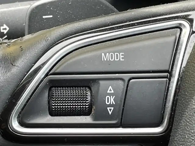 アウディ Ａ４ 2．0 TFSI クワトロ 青森県 2013(平25)年 11.2万km ファントムブラックパールエフェクト /4WD/ターボ/バング&オルフセン/　サウンドシステム/レザーシート/前席シートヒーター/前席パワーシート /純正HDDナビ/　(フルセグTV/DVD)/バックカメラ/前後バンパーソナー/ACC/革巻きステア/ノブ/パドルシフト/オートライトHID/オートワイパー/ウインカーミラー /レーンアシスト/アイドリングストップ/リア5面スモークフィルム/横滑り防止機能/ミラーヒーター/前後フォグランプ/ヘットライトウオッシャー/ウインカーミラー /社外前後ドラレコ/純正フロアマット/ETC/W/サイド/カーテンエアバッグ /ABS/スマートキーx2/保証書・取説