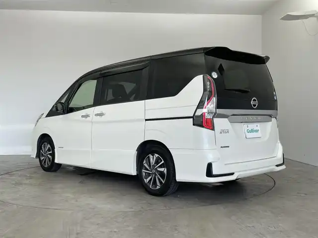 日産 セレナ ハイウェイスター V 埼玉県 2021(令3)年 2.8万km ブリリアントホワイトパール 2トーン 純正１０インチナビ　フリップダウンモニター　アラウンドビューモニター　ＢＳＩ　プロパイロット　レーダークルーズコントロール　ビルトインＥＴＣ　デジタルインナーミラー　ドラレコ　純正アルミ　オートライト