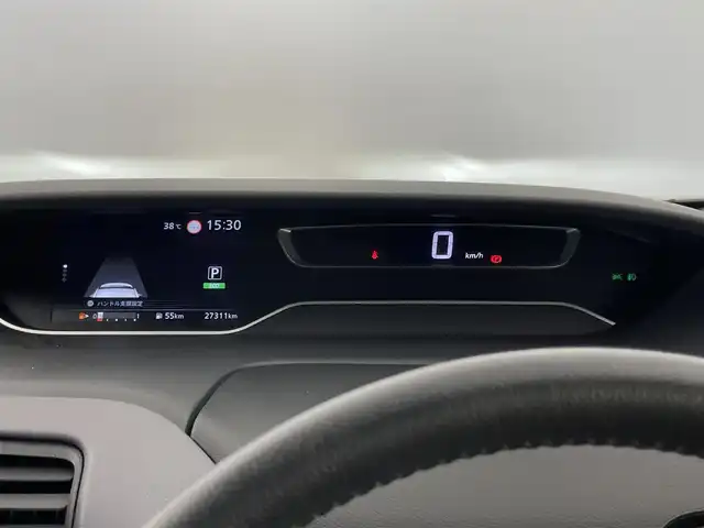 日産 セレナ ハイウェイスター V 埼玉県 2021(令3)年 2.8万km ブリリアントホワイトパール 2トーン 純正１０インチナビ　フリップダウンモニター　アラウンドビューモニター　ＢＳＩ　プロパイロット　レーダークルーズコントロール　ビルトインＥＴＣ　デジタルインナーミラー　ドラレコ　純正アルミ　オートライト