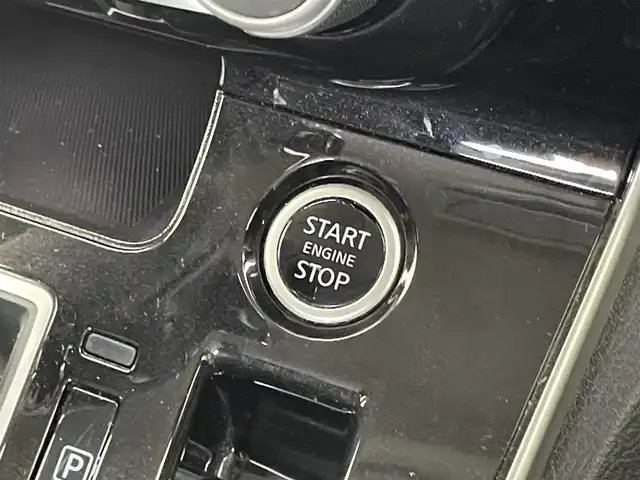 日産 セレナ ハイウェイスター V 埼玉県 2021(令3)年 2.8万km ブリリアントホワイトパール 2トーン 純正１０インチナビ　フリップダウンモニター　アラウンドビューモニター　ＢＳＩ　プロパイロット　レーダークルーズコントロール　ビルトインＥＴＣ　デジタルインナーミラー　ドラレコ　純正アルミ　オートライト