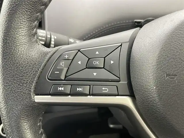 日産 セレナ ハイウェイスター V 埼玉県 2021(令3)年 2.8万km ブリリアントホワイトパール 2トーン 純正１０インチナビ　フリップダウンモニター　アラウンドビューモニター　ＢＳＩ　プロパイロット　レーダークルーズコントロール　ビルトインＥＴＣ　デジタルインナーミラー　ドラレコ　純正アルミ　オートライト