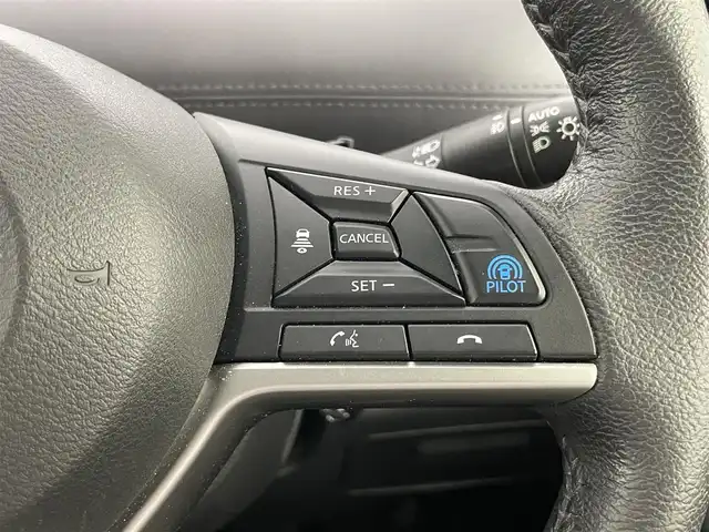 日産 セレナ ハイウェイスター V 埼玉県 2021(令3)年 2.8万km ブリリアントホワイトパール 2トーン 純正１０インチナビ　フリップダウンモニター　アラウンドビューモニター　ＢＳＩ　プロパイロット　レーダークルーズコントロール　ビルトインＥＴＣ　デジタルインナーミラー　ドラレコ　純正アルミ　オートライト