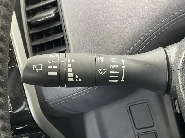 日産 セレナ ハイウェイスター V 埼玉県 2021(令3)年 2.8万km ブリリアントホワイトパール 2トーン 純正１０インチナビ　フリップダウンモニター　アラウンドビューモニター　ＢＳＩ　プロパイロット　レーダークルーズコントロール　ビルトインＥＴＣ　デジタルインナーミラー　ドラレコ　純正アルミ　オートライト
