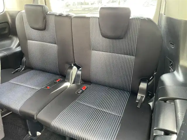 トヨタ ノア Si 高知県 2014(平26)年 12.4万km ホワイトパールクリスタルシャイン (株)IDOMが運営する【じしゃロン高知店】の自社ローン専用車両になりますこちらは現金またはオートローンご利用時の価格です。自社ローンご希望の方は別途その旨お申付け下さい