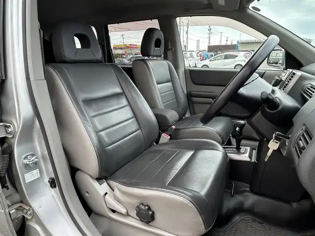日産 エクストレイル Xt 新潟県 2004(平16)年 3.8万km チタニウムシルバー 社外ナビ/DN席シートヒーター/電格ミラー/スタットレスタイヤ付き/革巻きステアリング/パワーウィンドウ/純正フロアマット