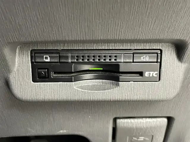 トヨタ プリウス α S 埼玉県 2014(平26)年 5万km シルバーM 純正ナビ/ DTV CD DVD Bluetooth/バックカメラ/ビルトインETC/スマートキー/LEDオートライト/純正フロアマット/社外アルミホイール