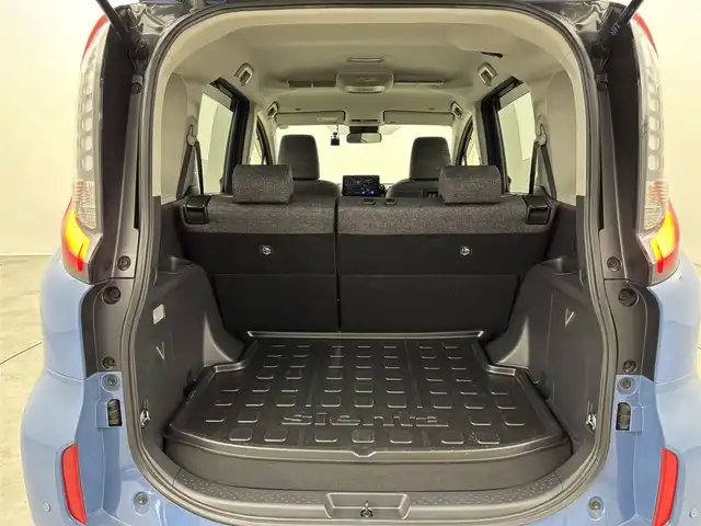 トヨタ シエンタ ハイブリッド Z 福岡県 2023(令5)年 1.9万km 青Ⅱ 純正１０．５型ＤＡナビ／フルセグＴＶ　/全方位カメラ　/前後ドラレコ　/レーダークルコン　/コーナーセンサー　/衝突軽減ブレーキ　/レーンキープ　/アクセル踏み間違い防止　/ＢＳＭ　/両側電動スライドドア　/純正１５インチＡＷ