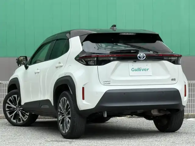 トヨタ ヤリスクロス ハイブリッド Z 千葉県 2021(令3)年 3.6万km ブラックマイカ/ホワイトパールクリスタルシャイン 2トーン 純正ナビ（AM/FM/Bluetooth）/フルセグTV/トヨタセーフティーセンス/レーダークルーズコントロール/バックカメラ/ETC/ドライブレコーダー/コーナーセンサー/ステアリングヒーター/前席シートヒーター/運転席パワーシート/ハーフレザーシート/純正フロアマット/純正アルミホイール/LEDヘッドライト/取扱説明書/保証書/スペアキー