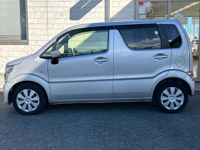 スズキ ワゴンＲ FA 埼玉県 2019(平31)年 2.4万km シルキーシルバーメタリック ワンオーナー　/純正オーディオ/CD/FM/AM/AUX　/ハロゲンライト　/横滑り防止　/ライトレベライザー　/純正フロアマット　/保証書　/取扱説明書