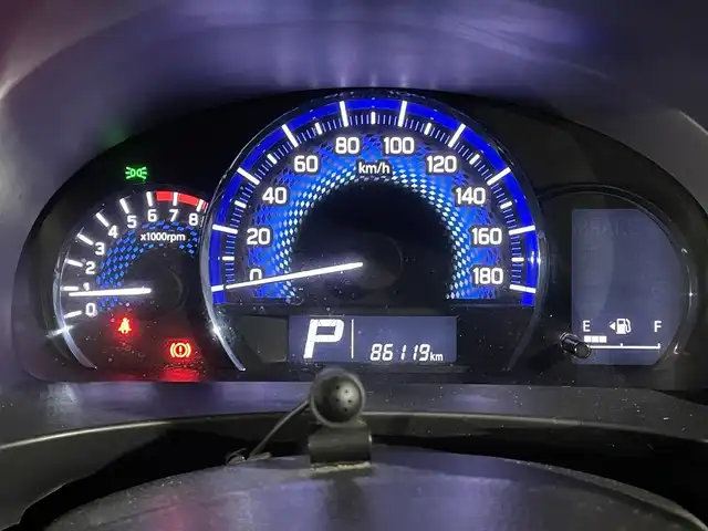 スズキ ソリオ バンディット 千葉県 2015(平27)年 8.7万km パールホワイト 純正ナビ【フルセグ、BT、DVD、CD、USB】/純正15インチアルミホイール/オートライト/フォグ/ETC/クルーズコントロール/純正フロアマット/保証書/取説/スペアキー