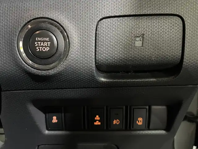 スズキ ソリオ バンディット 千葉県 2015(平27)年 8.7万km パールホワイト 純正ナビ【フルセグ、BT、DVD、CD、USB】/純正15インチアルミホイール/オートライト/フォグ/ETC/クルーズコントロール/純正フロアマット/保証書/取説/スペアキー