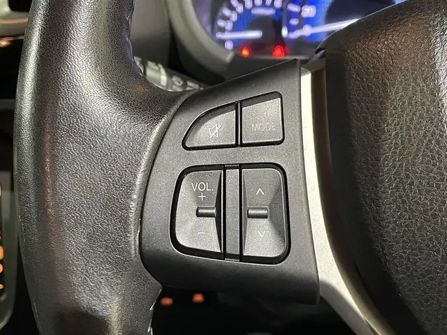 スズキ ソリオ バンディット 千葉県 2015(平27)年 8.7万km パールホワイト 純正ナビ【フルセグ、BT、DVD、CD、USB】/純正15インチアルミホイール/オートライト/フォグ/ETC/クルーズコントロール/純正フロアマット/保証書/取説/スペアキー