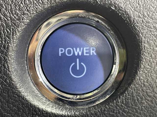 トヨタ シエンタ ハイブリッド G クエロ 福岡県 2021(令3)年 2.6万km ダークブルーマイカM 社外SDナビゲーション/フルセグテレビ/バックカメラ/両側パワースライドドア/コーナーセンサー/ETC/社外15インチアルミホイール/LEDヘッドライト/革巻きステアリング/ナノイー/マフラーカッター/オートドアミラー/コーナーセンサー