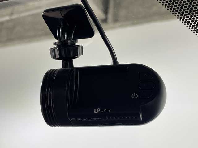 トヨタ シエンタ ハイブリッド G クエロ 福岡県 2021(令3)年 2.6万km ダークブルーマイカM 社外SDナビゲーション/フルセグテレビ/バックカメラ/両側パワースライドドア/コーナーセンサー/ETC/社外15インチアルミホイール/LEDヘッドライト/革巻きステアリング/ナノイー/マフラーカッター/オートドアミラー/コーナーセンサー