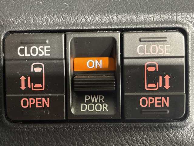 トヨタ シエンタ ハイブリッド G クエロ 福岡県 2021(令3)年 2.6万km ダークブルーマイカM 社外SDナビゲーション/フルセグテレビ/バックカメラ/両側パワースライドドア/コーナーセンサー/ETC/社外15インチアルミホイール/LEDヘッドライト/革巻きステアリング/ナノイー/マフラーカッター/オートドアミラー/コーナーセンサー