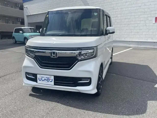 ホンダ Ｎ ＢＯＸ カスタム G L ホンダセンシング 岡山県 2018(平30)年 10.1万km プラチナホワイトパール (株)IDOMが運営する【じしゃロン岡山店】の自社ローン専用車両になります。こちらは現金またはオートローンご利用時の価格です。自社ローンご希望の方は別途その旨お申付け下さい/・純正ナビゲーション/・片側電動スライドドア/・バックカメラ/・ＥＴＣ/・センシング