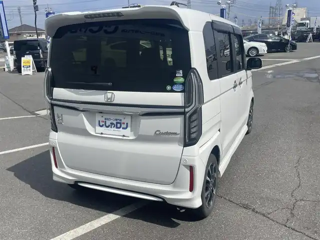 ホンダ Ｎ ＢＯＸ カスタム G L ホンダセンシング 岡山県 2018(平30)年 10.1万km プラチナホワイトパール (株)IDOMが運営する【じしゃロン岡山店】の自社ローン専用車両になります。こちらは現金またはオートローンご利用時の価格です。自社ローンご希望の方は別途その旨お申付け下さい/・純正ナビゲーション/・片側電動スライドドア/・バックカメラ/・ＥＴＣ/・センシング